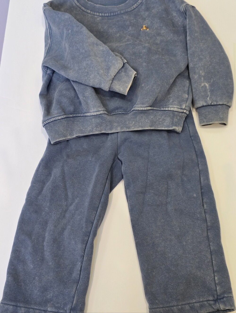 GAP Washed Blue Toddler 2t Sweater Sweatpants Set
